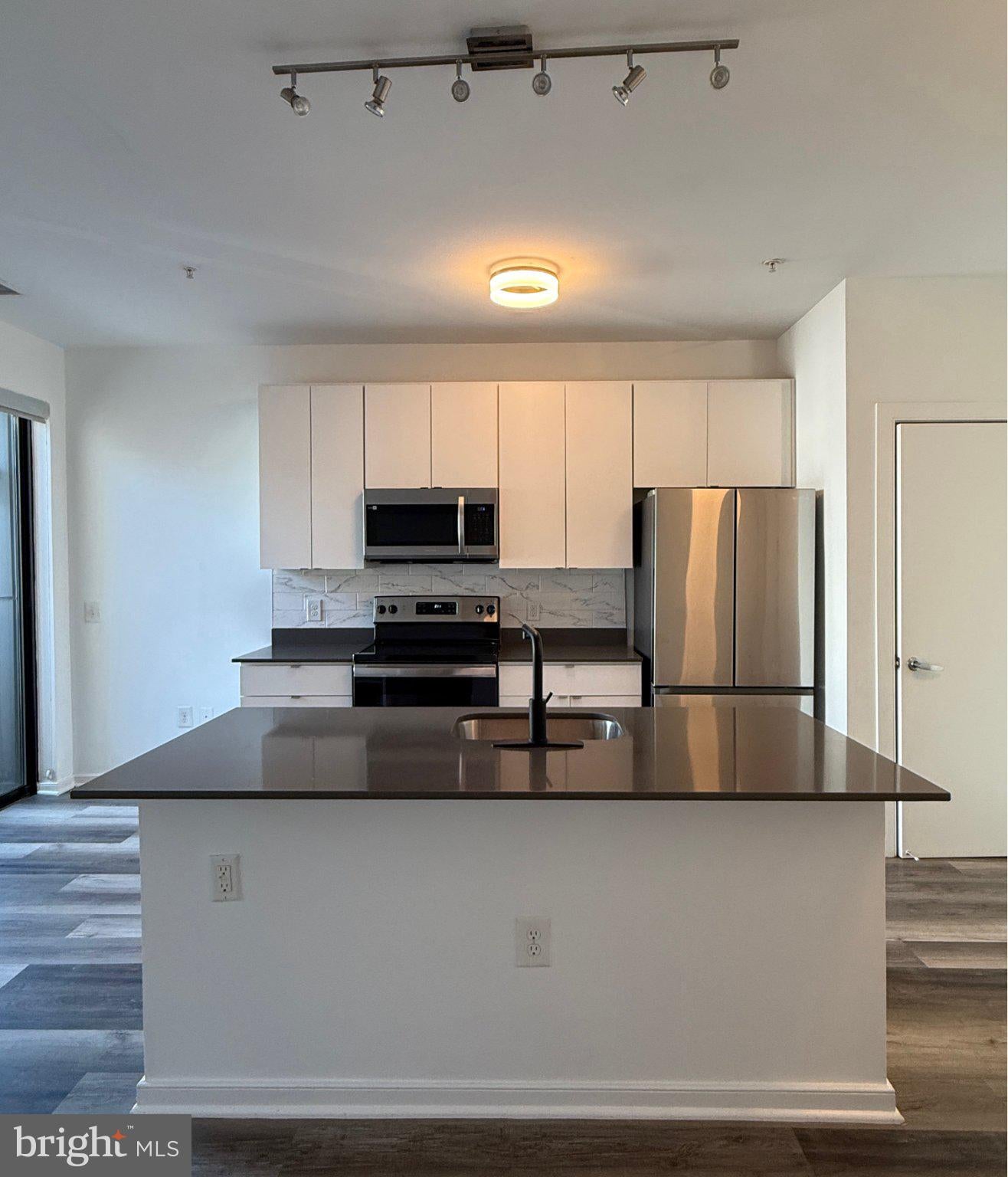 1250 9TH STREET NW 210