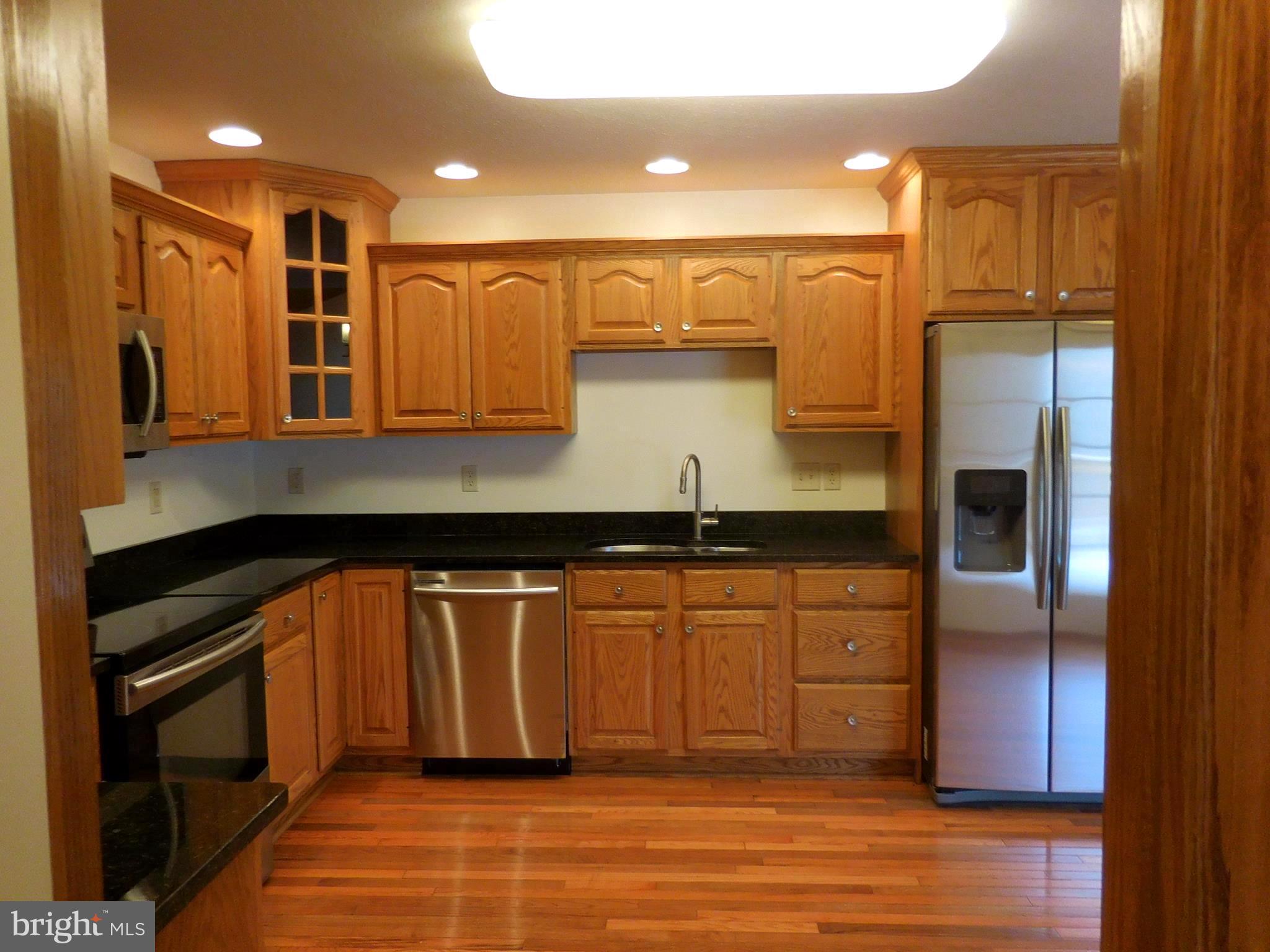 LAKEWOOD - Residential