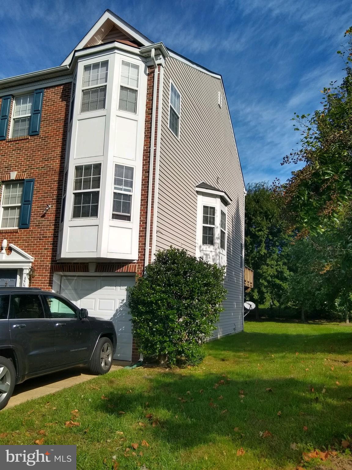 LAKE RIDGE CROSSING - Residential Lease