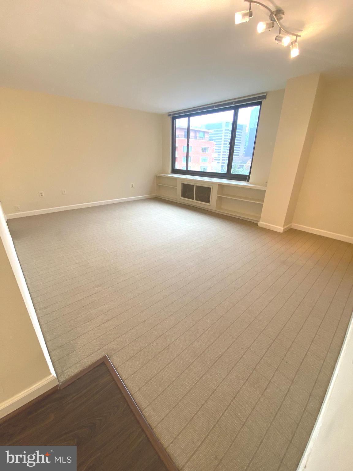 RIVER PLACE - Residential Lease