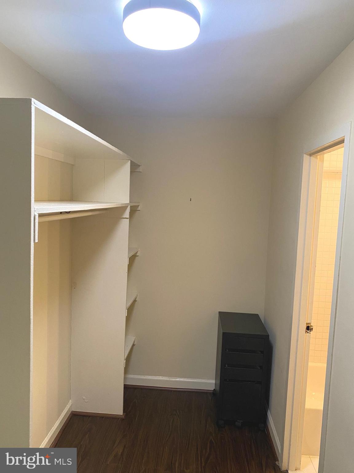 RIVER PLACE - Residential Lease