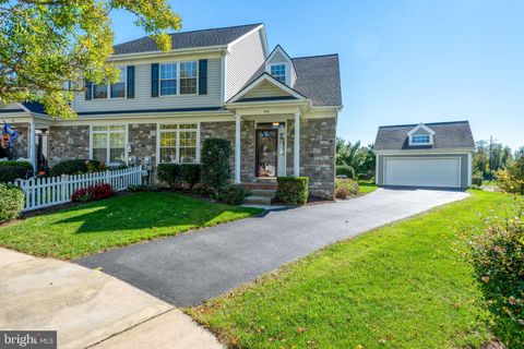 Photo of 520 Providence Court, LITITZ, PA 17543 (MLS # PALA2078296)
