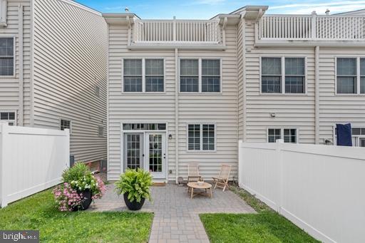 MAGNOLIA PLACE - Residential