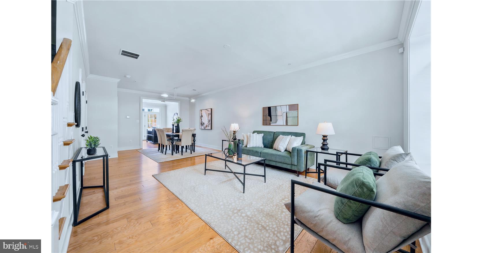 607 W MULBERRY STREET