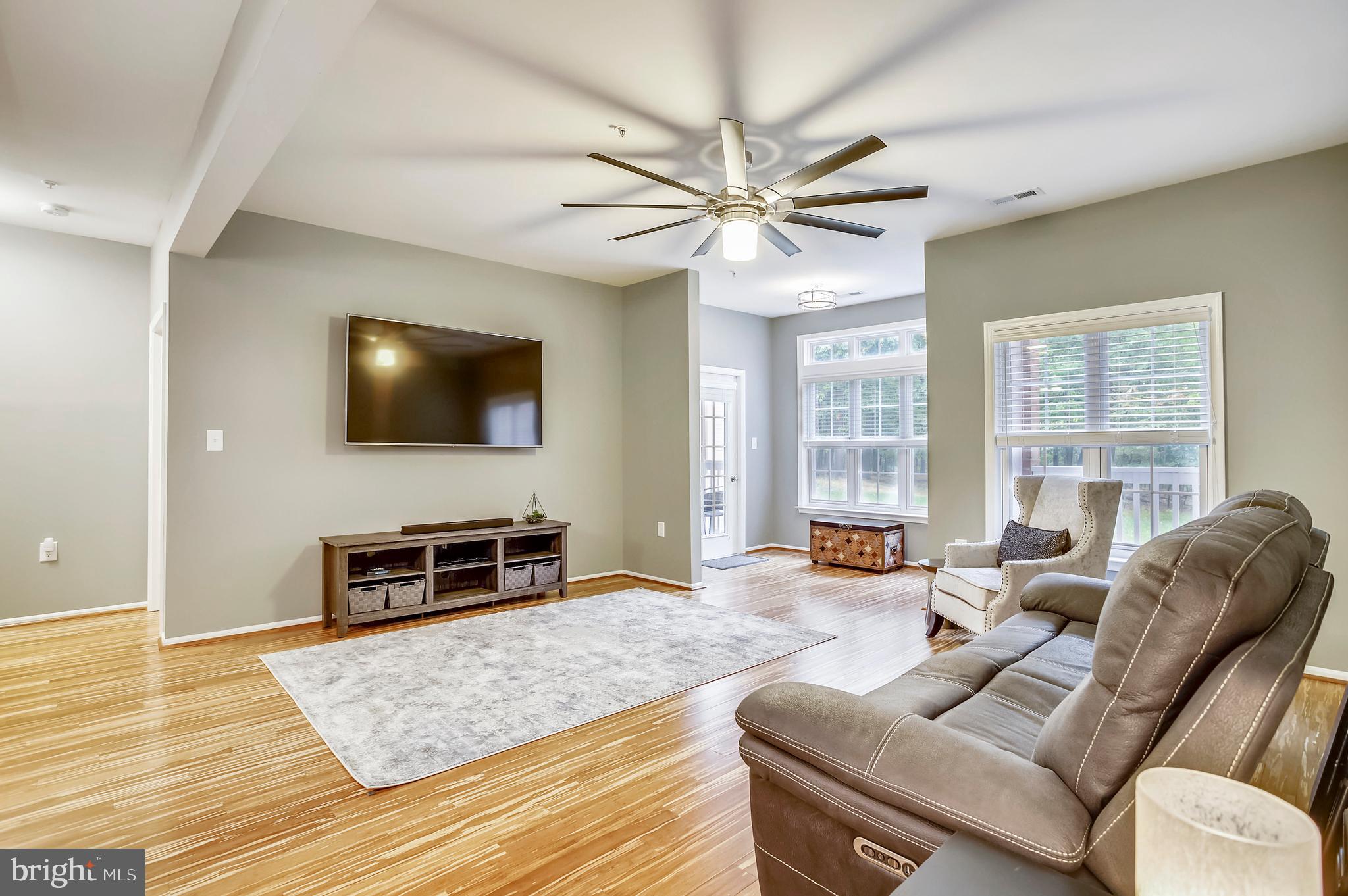 SPRING MILL CONDOMINIUM - Residential Lease