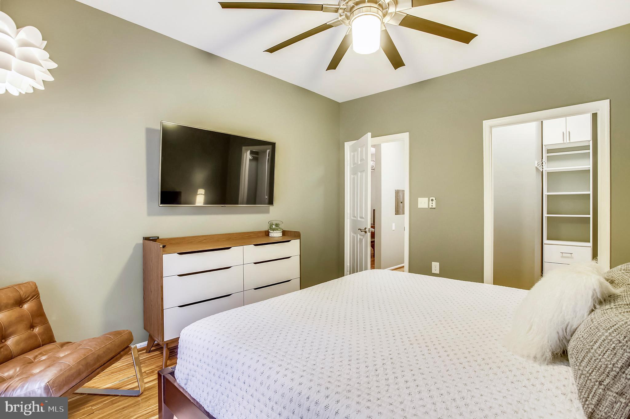 SPRING MILL CONDOMINIUM - Residential Lease