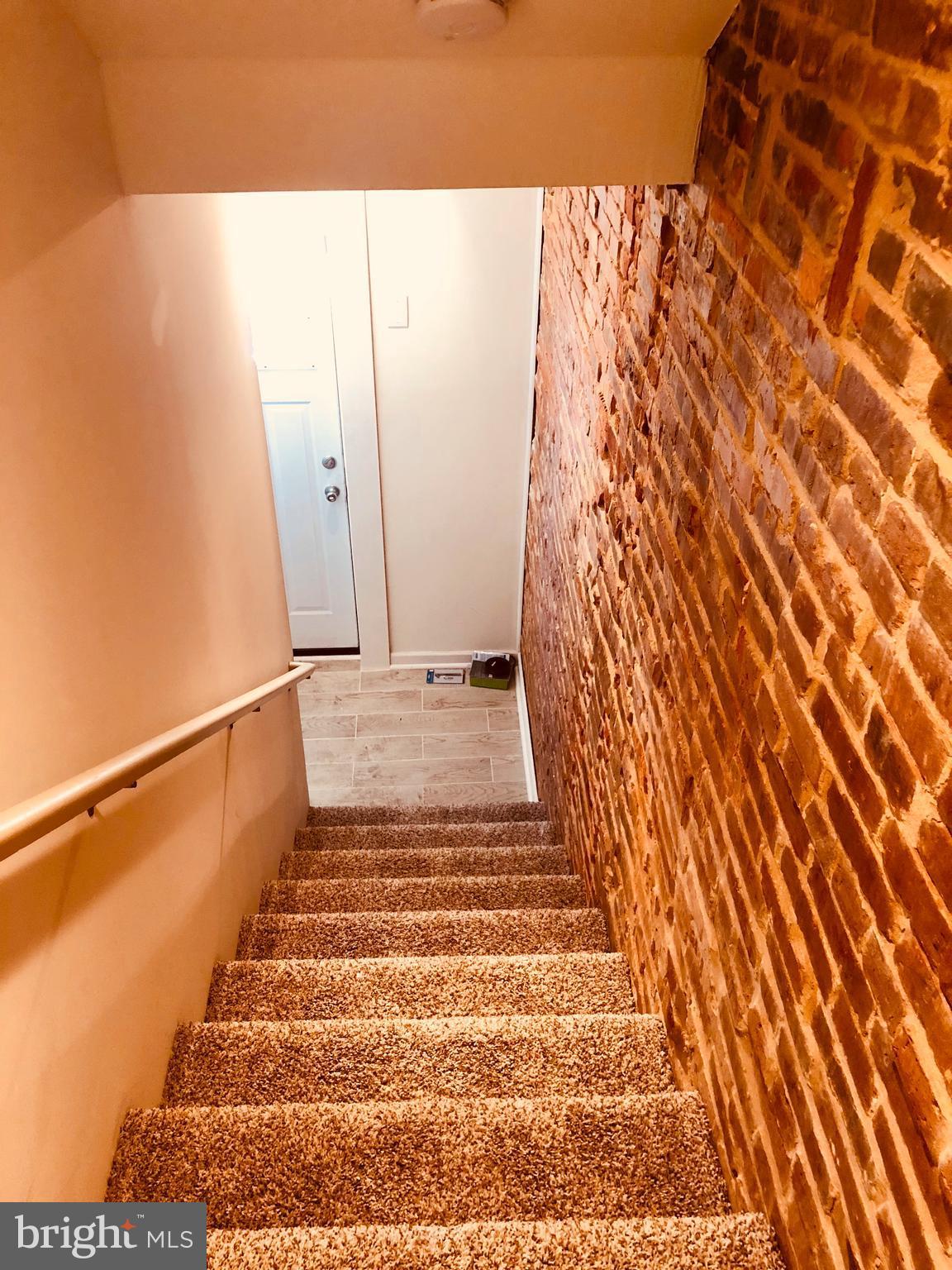 CHARLES VILLAGE - Residential Lease