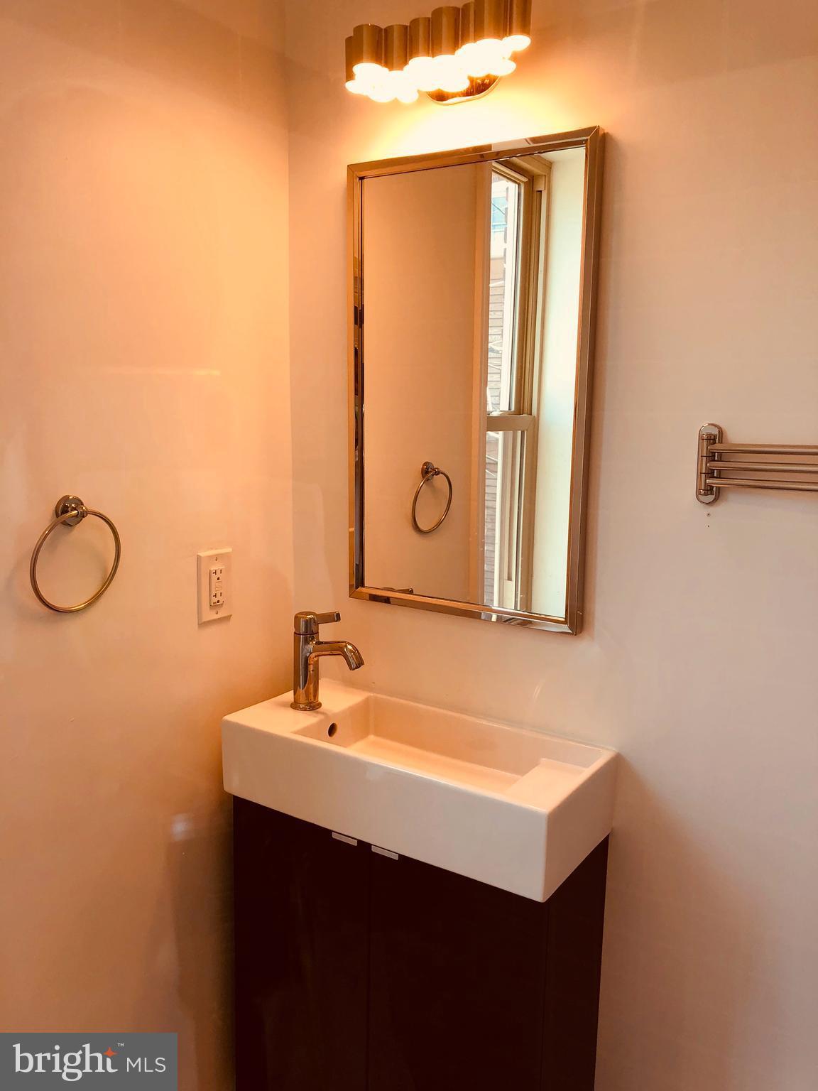 CHARLES VILLAGE - Residential Lease