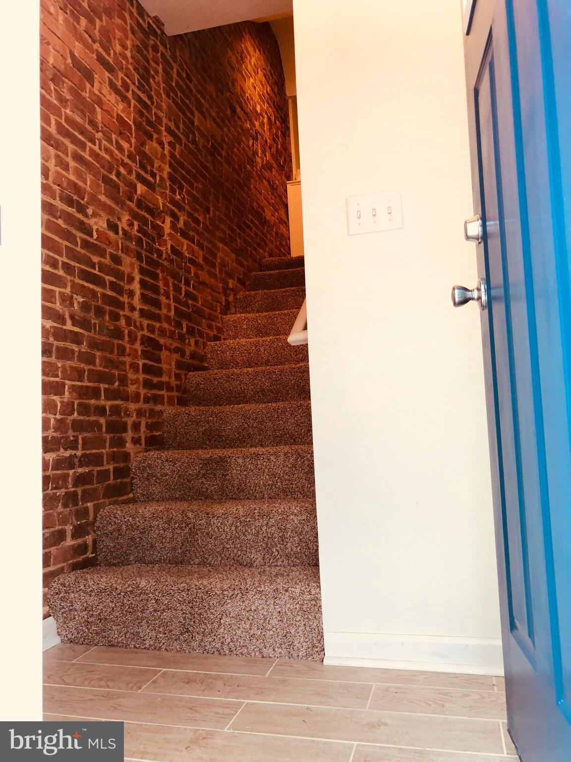 CHARLES VILLAGE - Residential Lease