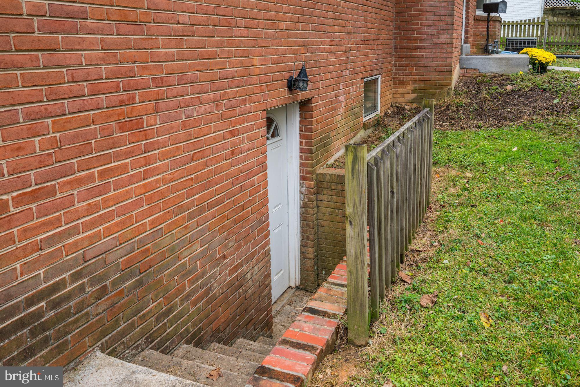 WOODSIDE PARK - Residential