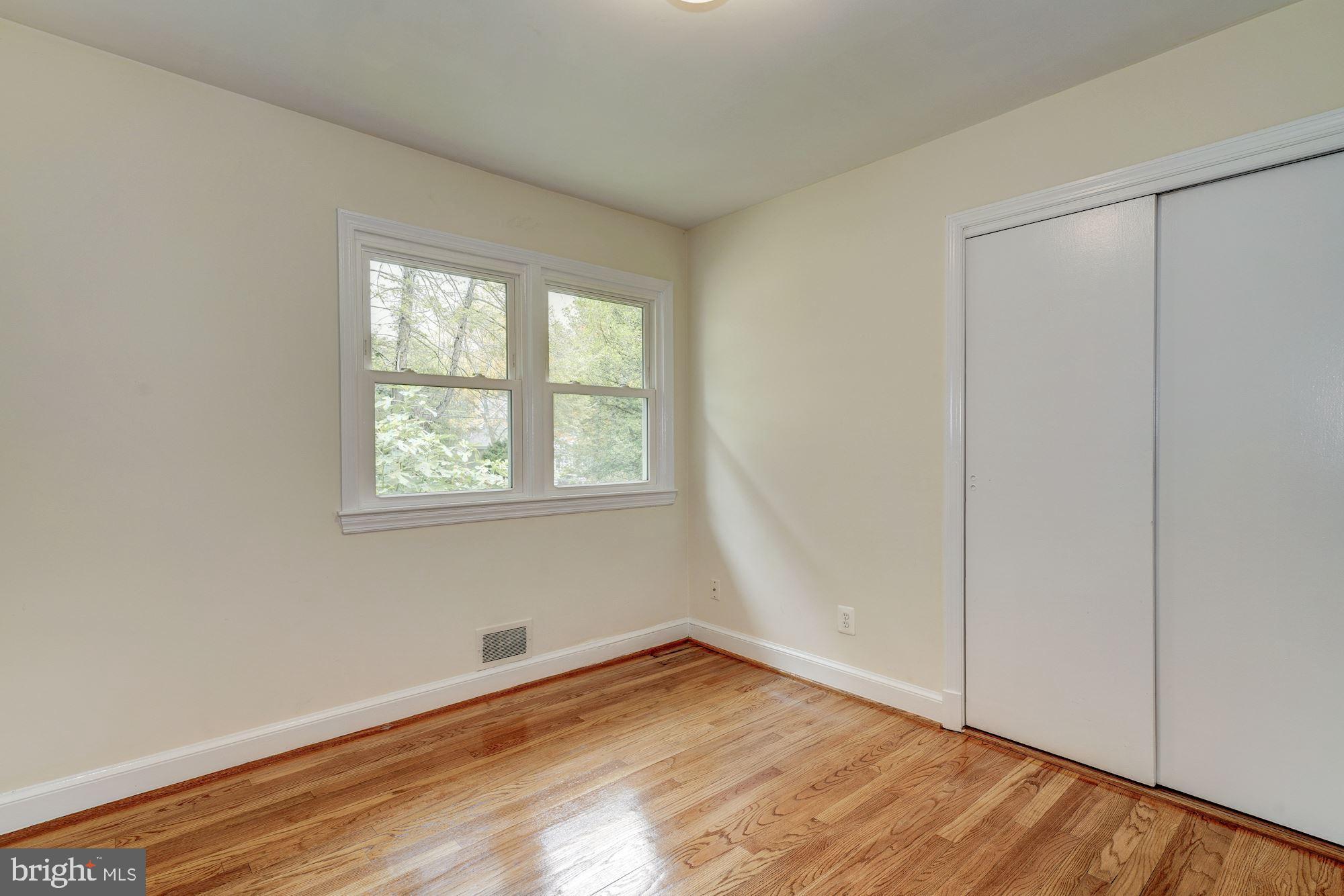 WOODSIDE PARK - Residential