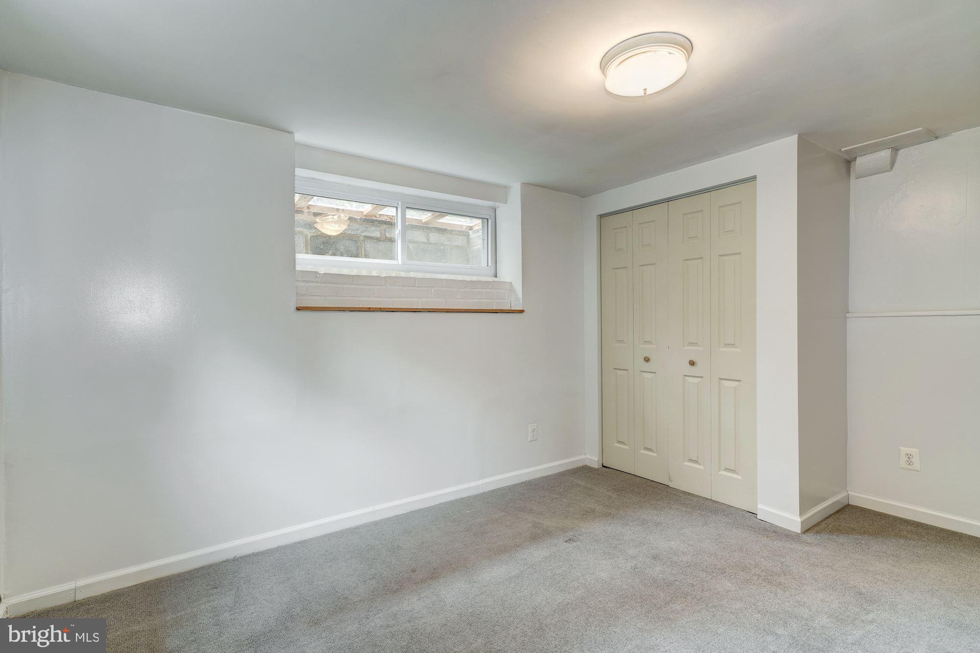 WOODSIDE PARK - Residential