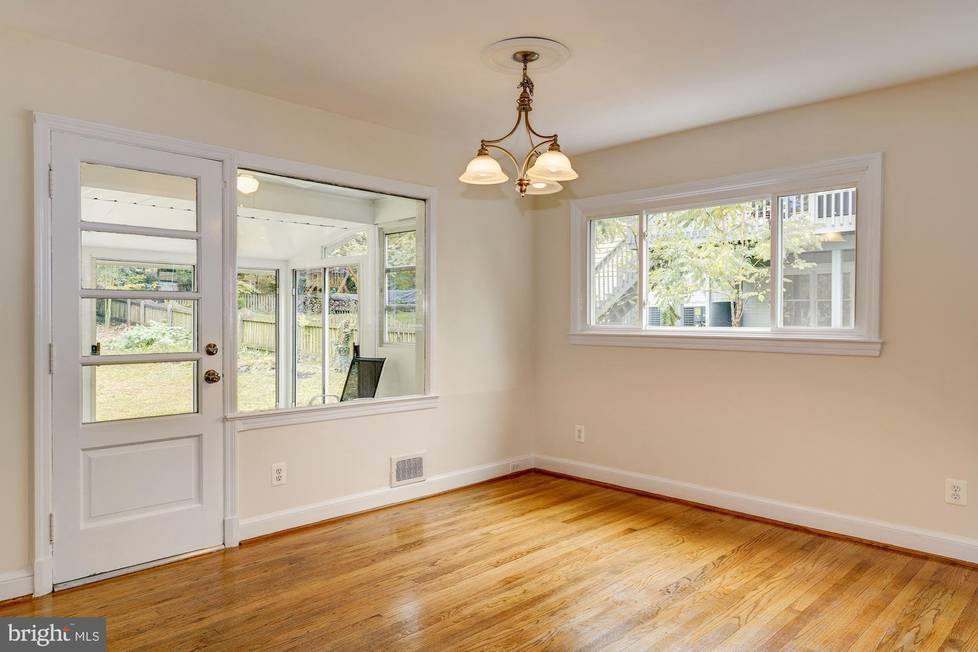 WOODSIDE PARK - Residential