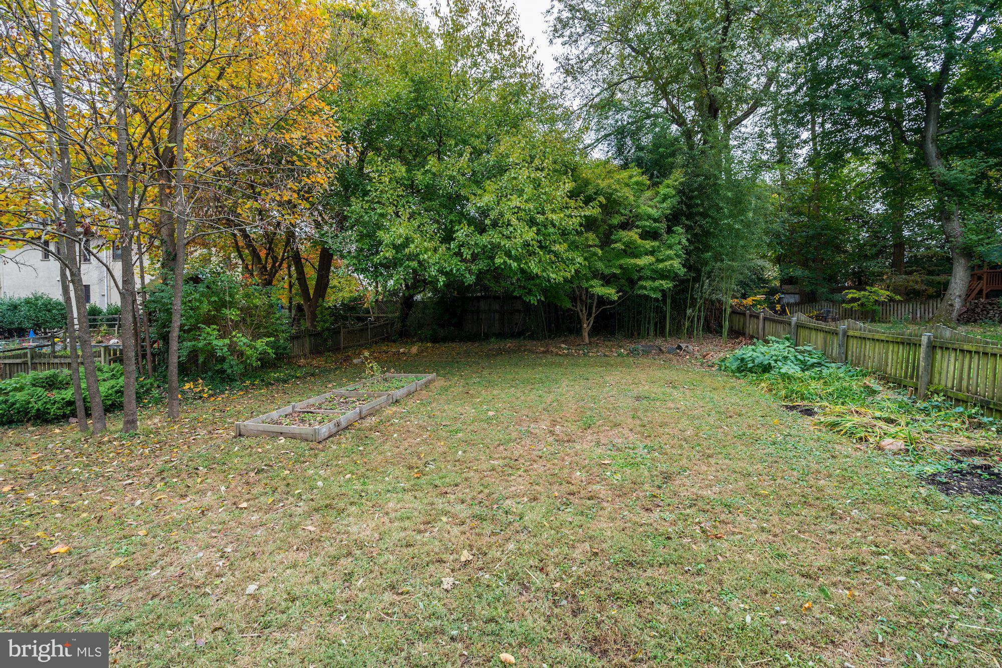 WOODSIDE PARK - Residential