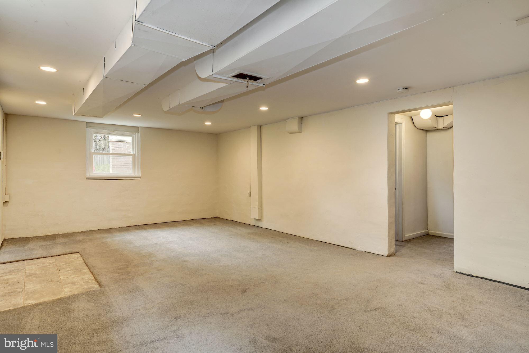 WOODSIDE PARK - Residential