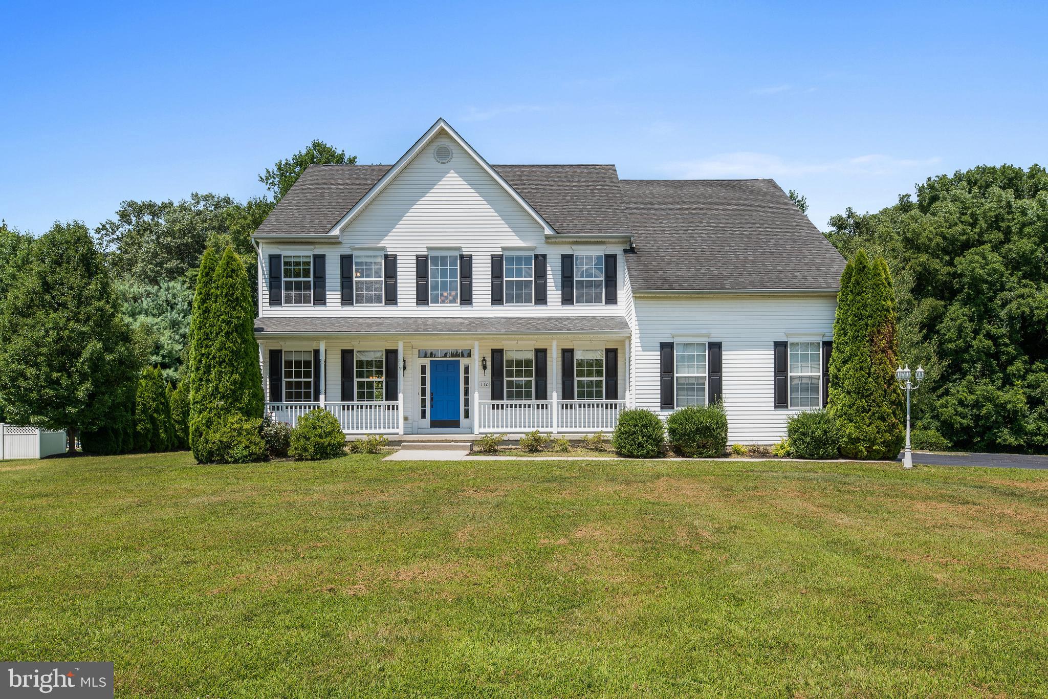 THREE CREEKS - Residential