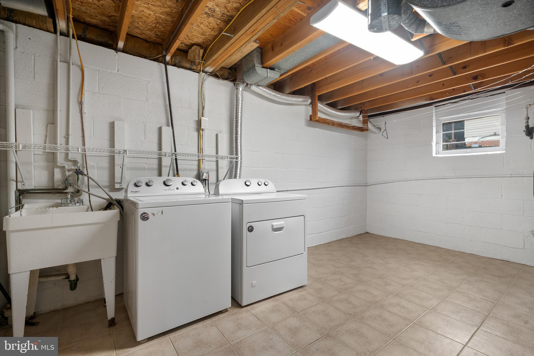 KEENE MILL MANOR - Residential