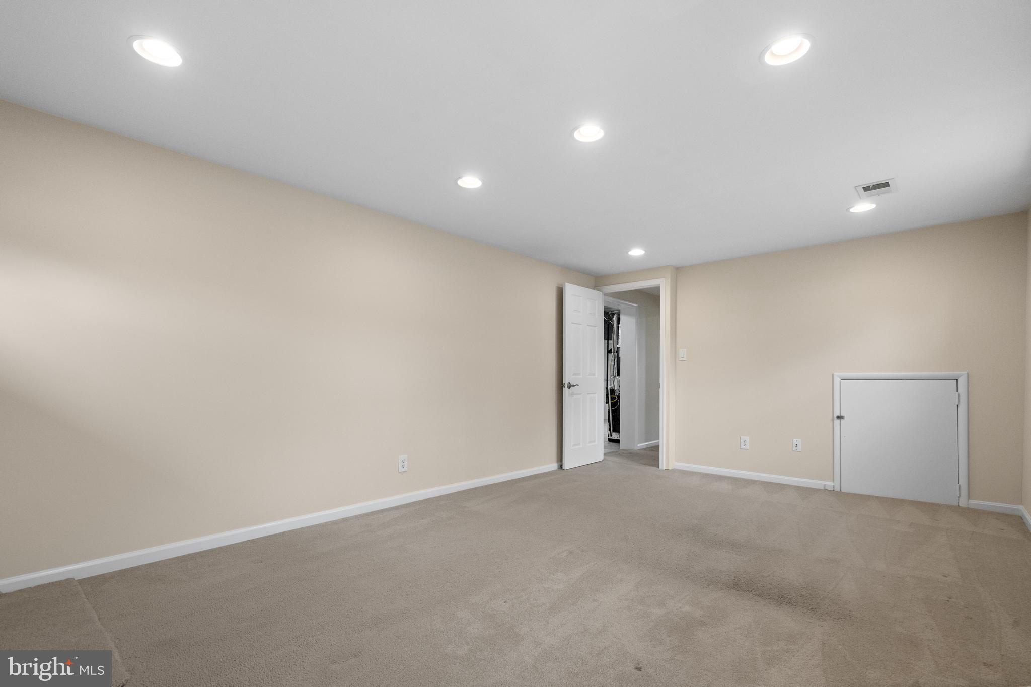 KEENE MILL MANOR - Residential