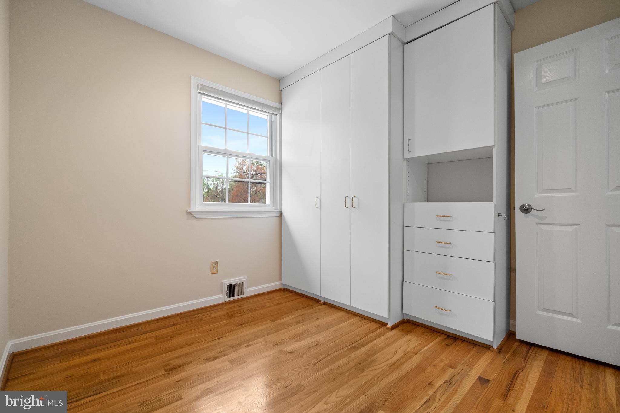 KEENE MILL MANOR - Residential