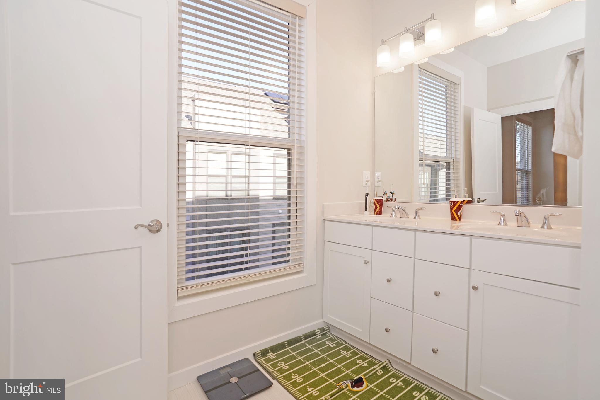 LIBERTY PARK - Residential Lease