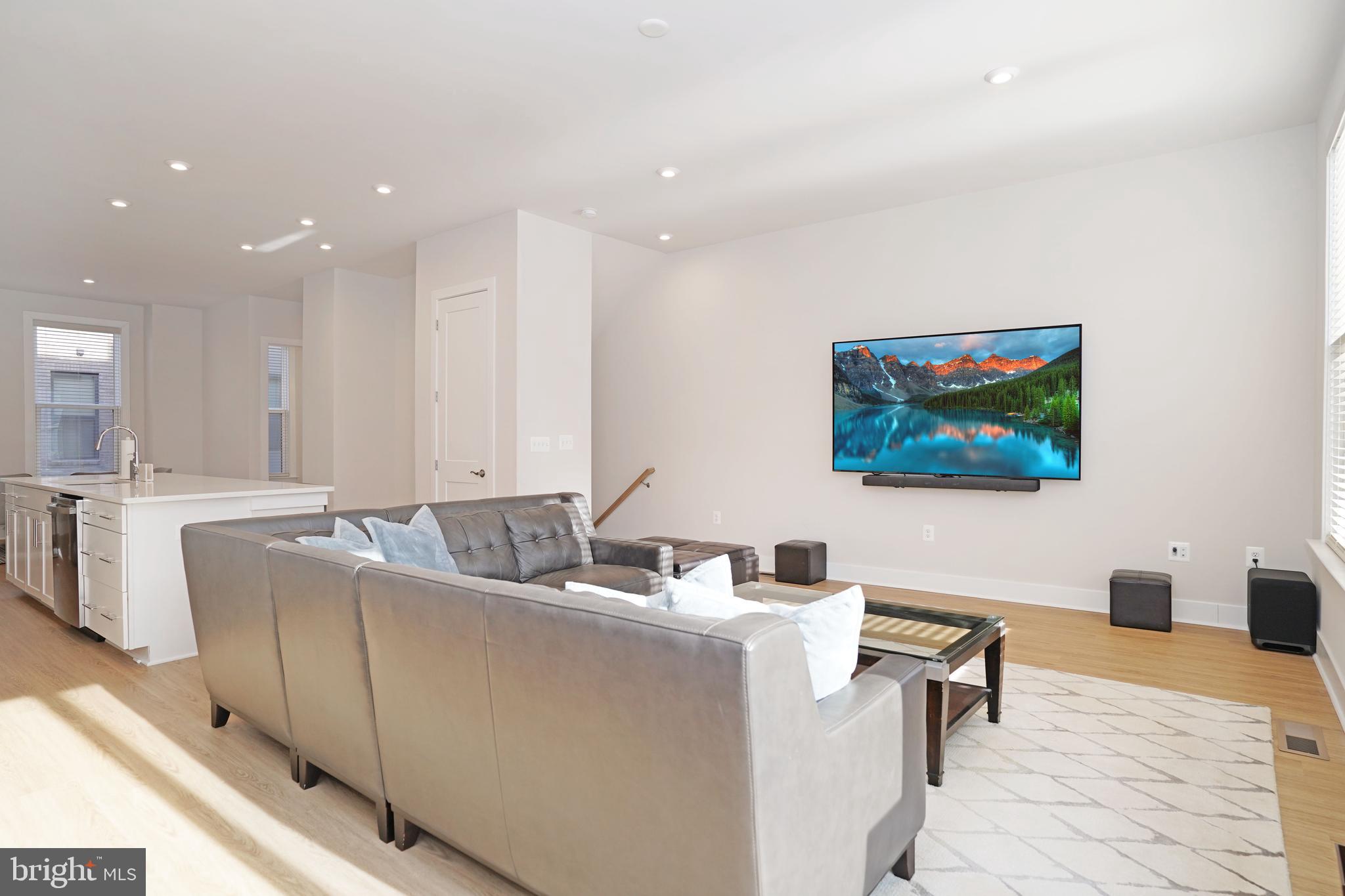 LIBERTY PARK - Residential Lease