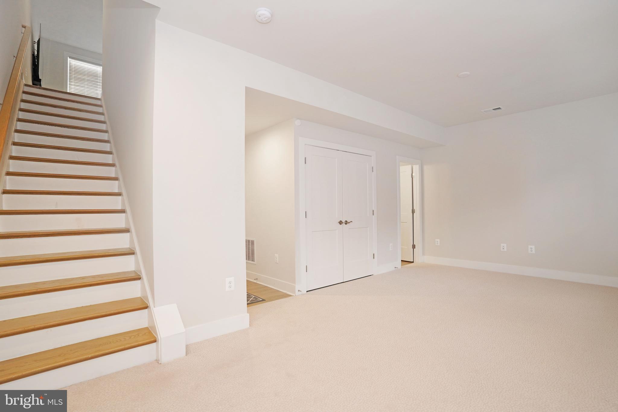 LIBERTY PARK - Residential Lease