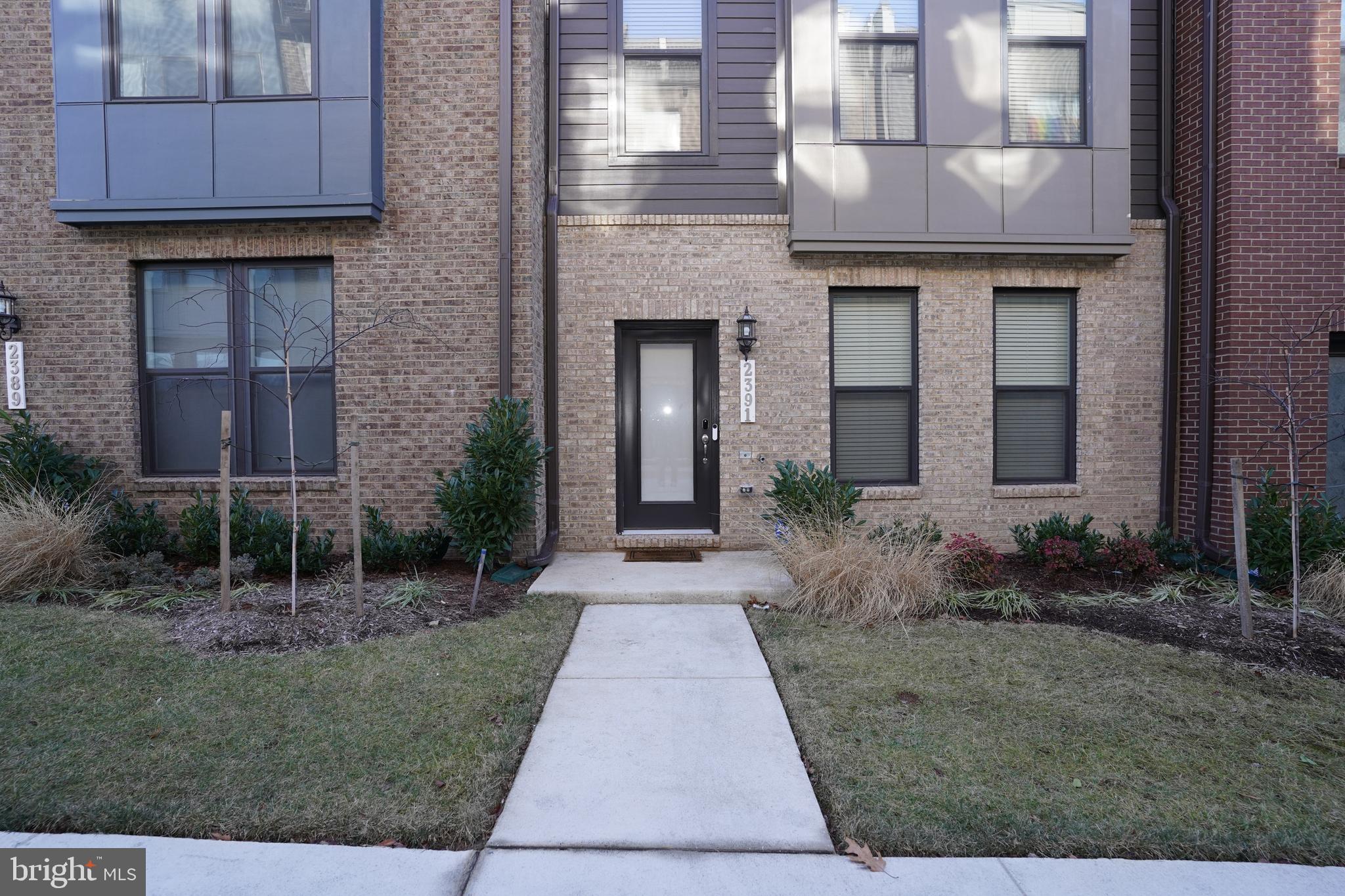 LIBERTY PARK - Residential Lease