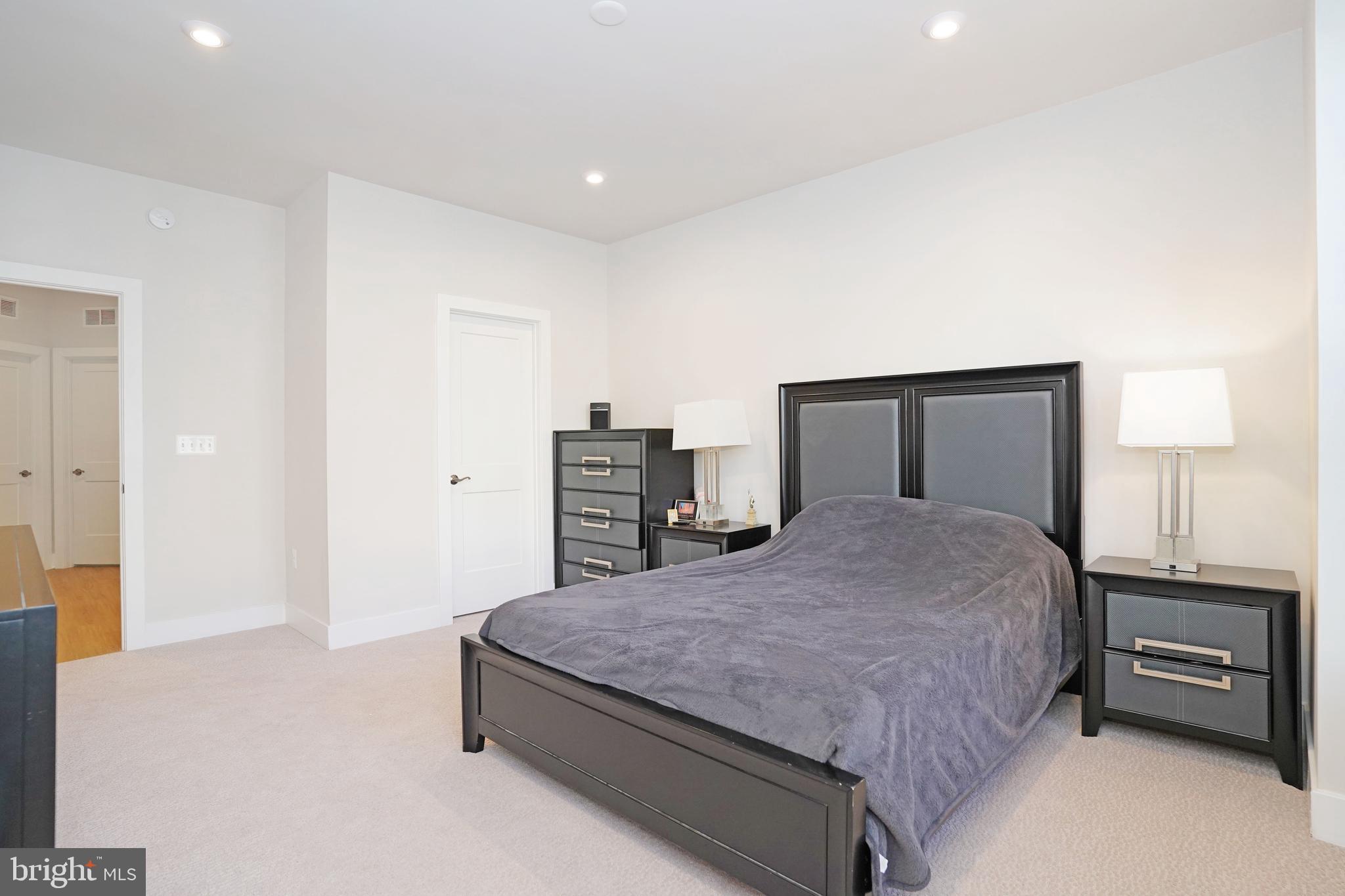 LIBERTY PARK - Residential Lease