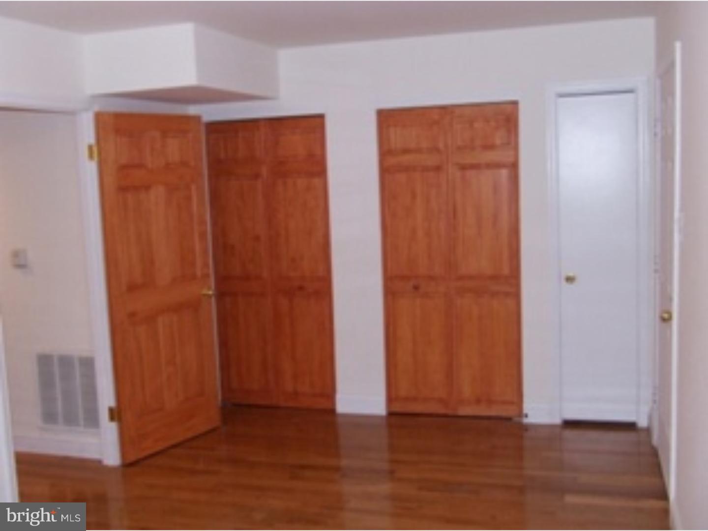 SOCIETY HILL - Residential Lease