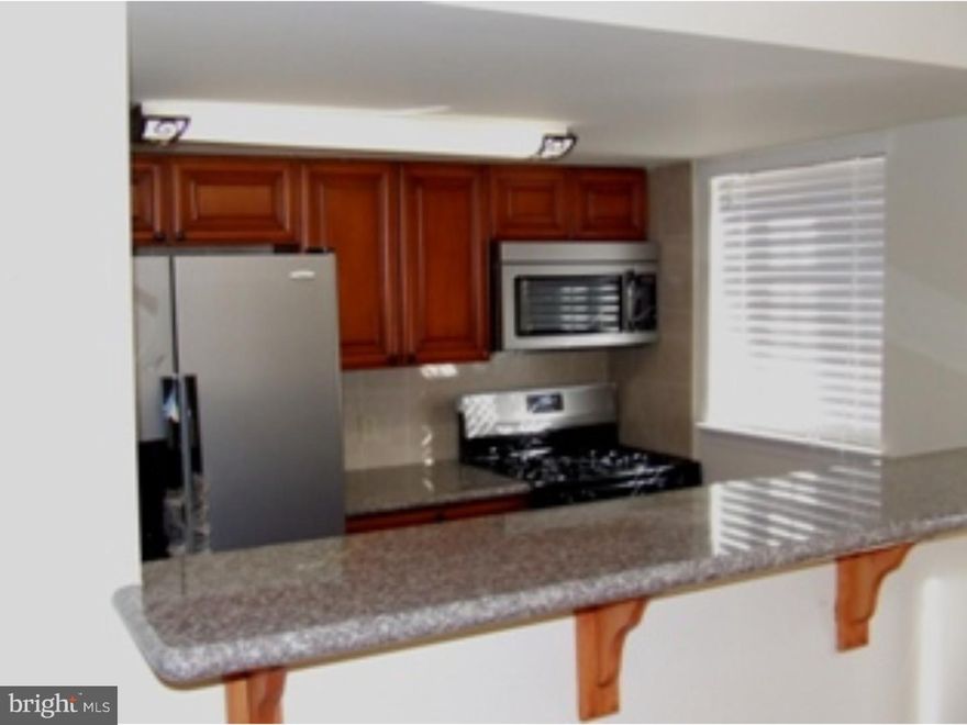 Nice fit and finish for this one bedroom apartment. Hardwood and granite tile floors; Newer cabinetry, stainless steel appliances, granite counters, full ceramic bath with glass shower enclosure. Full size washer/dryer. Everywhere you want to be is convenient from this location.