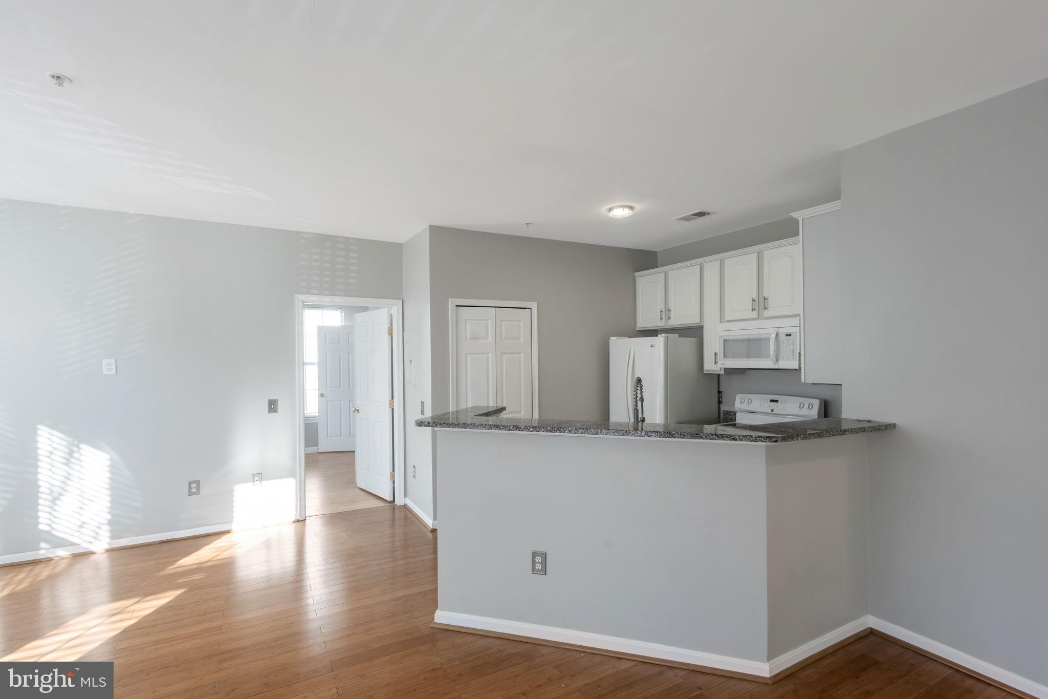 BOWIE TOWERS - Residential Lease