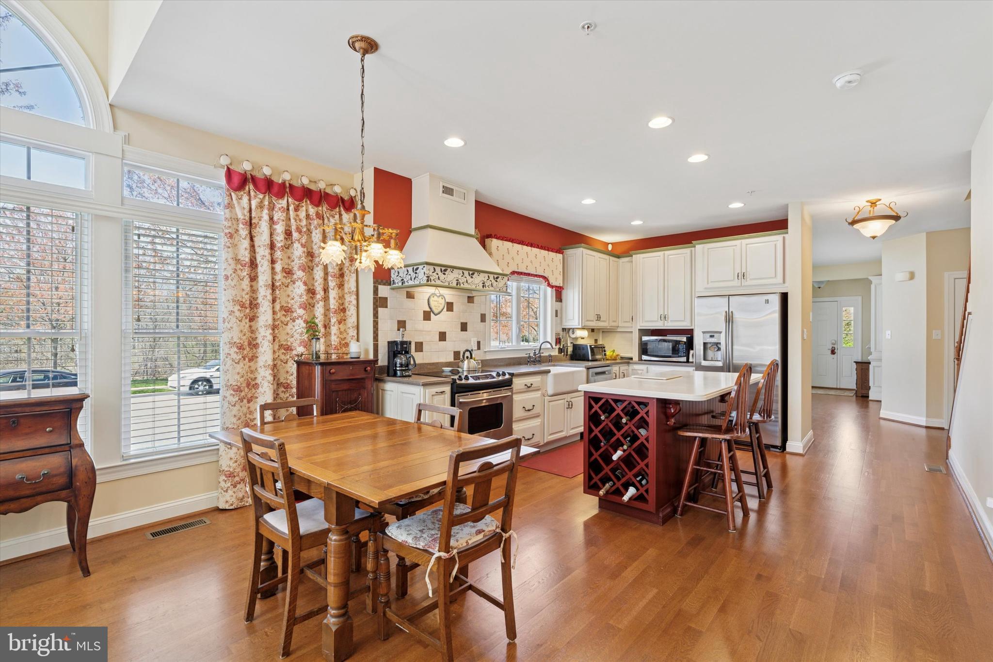 COLDSTREAM CROSSING - Residential