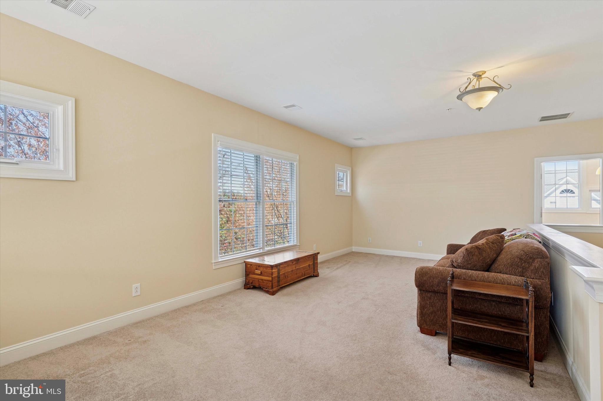 COLDSTREAM CROSSING - Residential