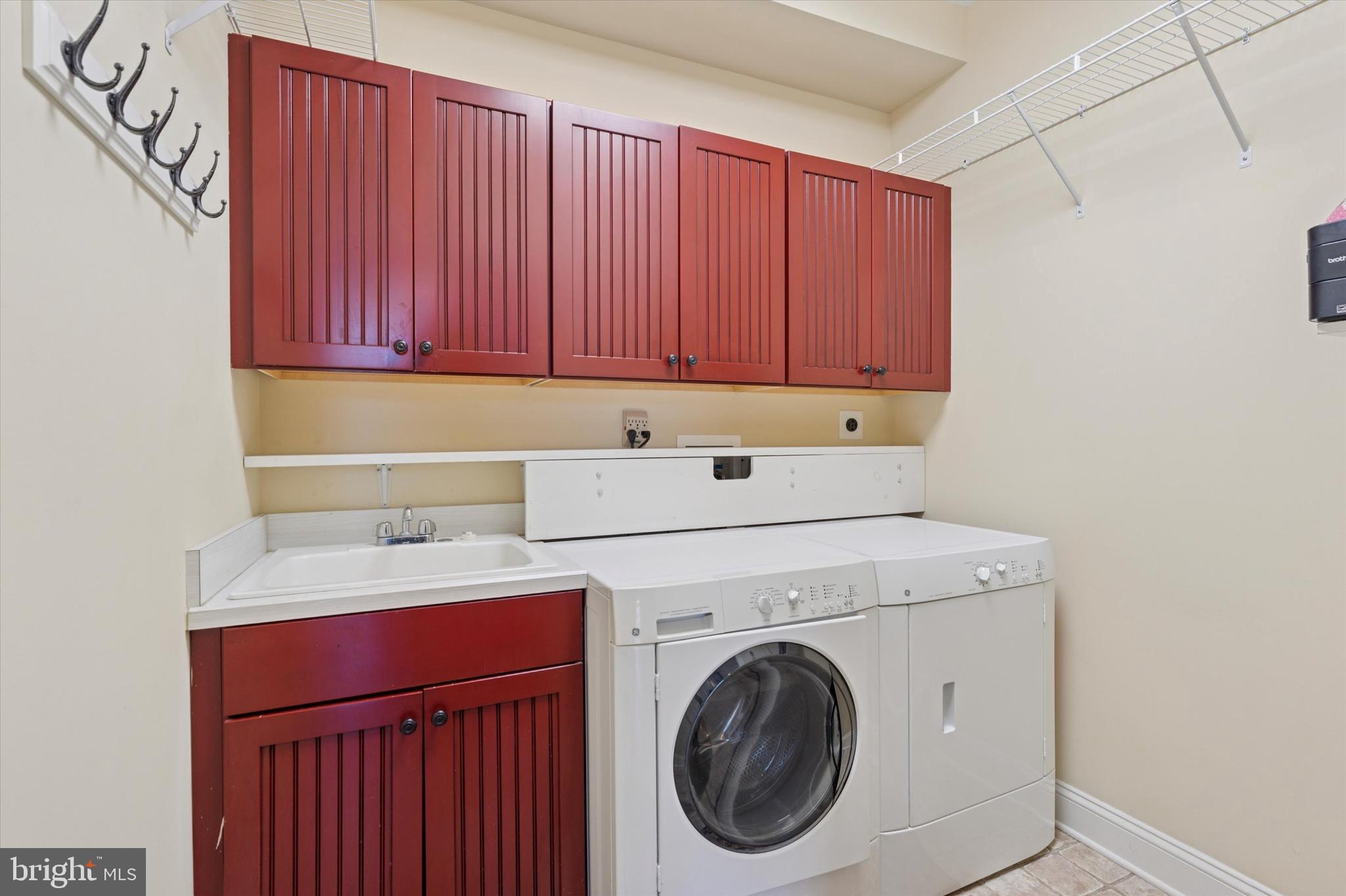 COLDSTREAM CROSSING - Residential