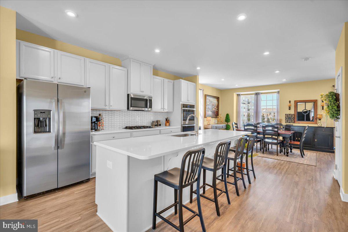 48 SPARROW CIRCLE