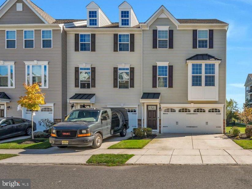 48 SPARROW CIRCLE