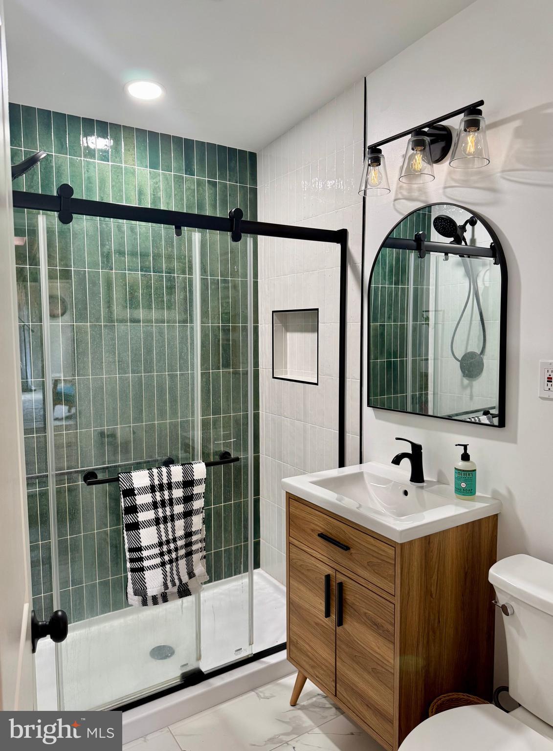 2906 PINE SPRING ROAD