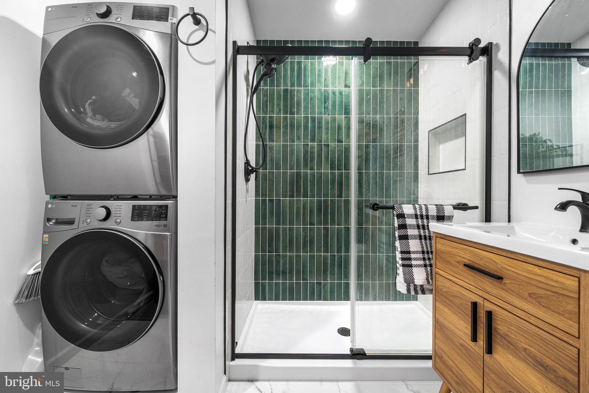 PINE SPRING - Residential