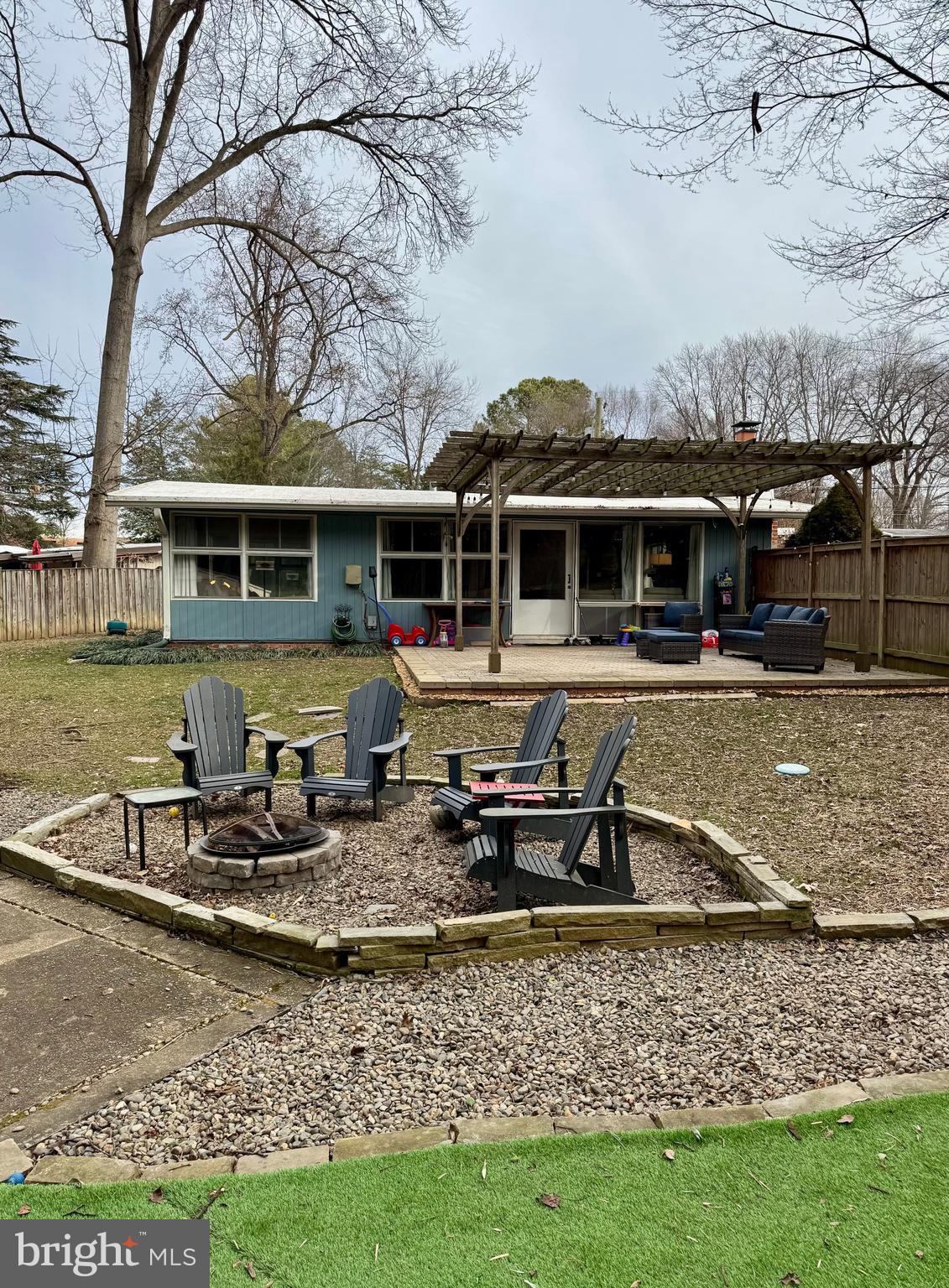 2906 PINE SPRING ROAD