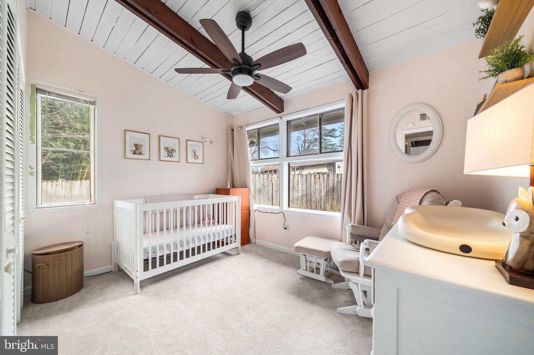 PINE SPRING - Residential