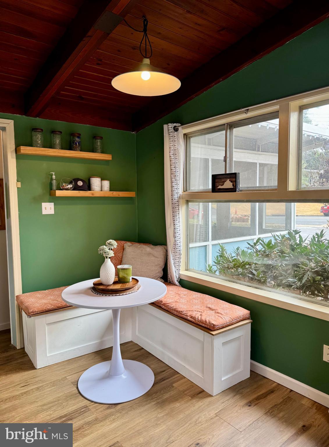 2906 PINE SPRING ROAD