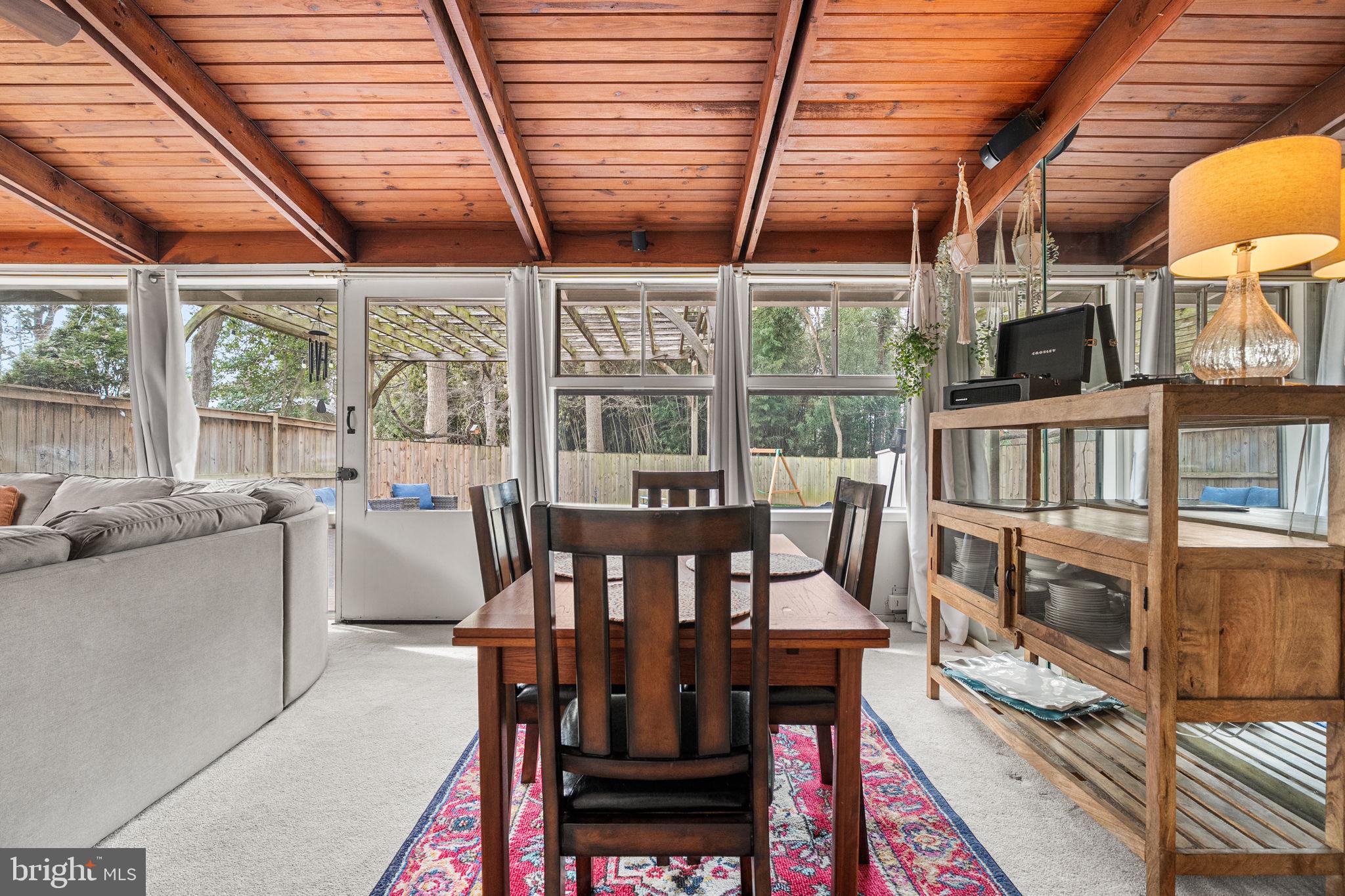 PINE SPRING - Residential