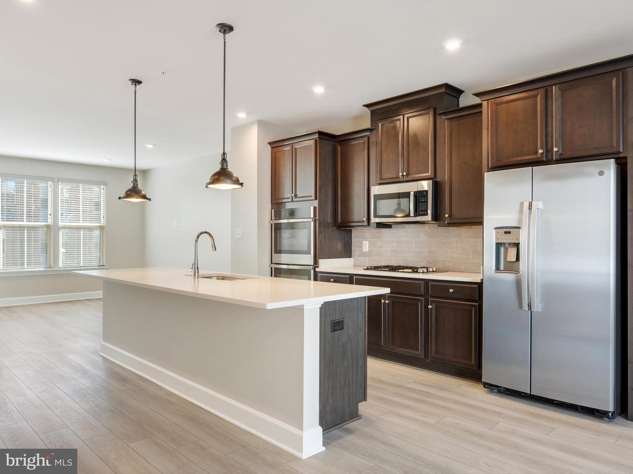 9614 SANTA FE BOULEVARD