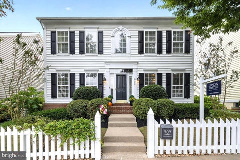 Homes For Sale - 909 Gentlewood Street<br/> Montgomery County, GAITHERSBURG, MD 20878