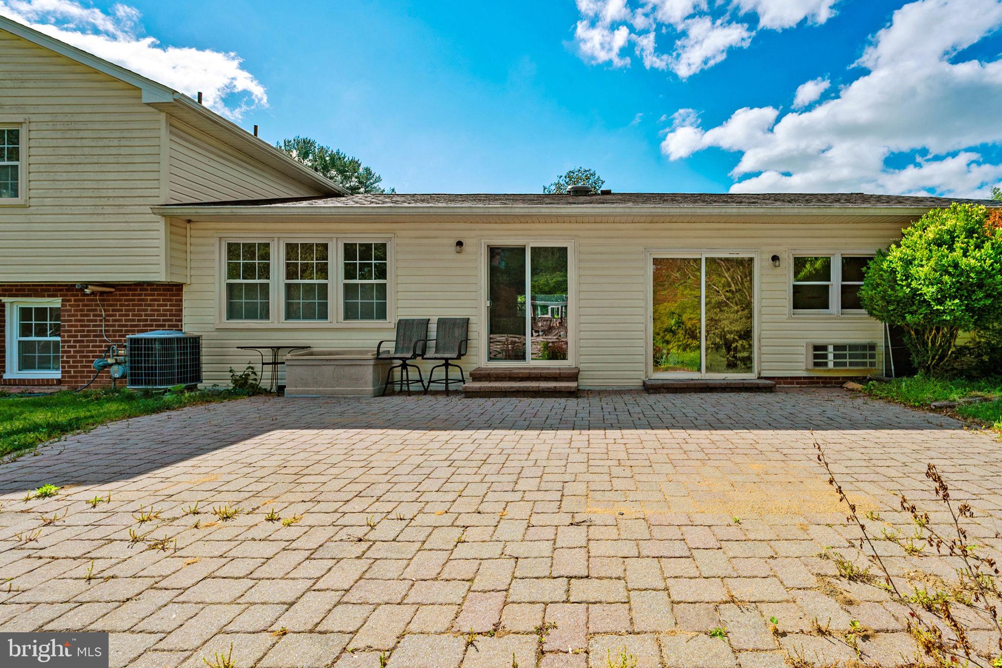 CLARKES LANDING - Residential