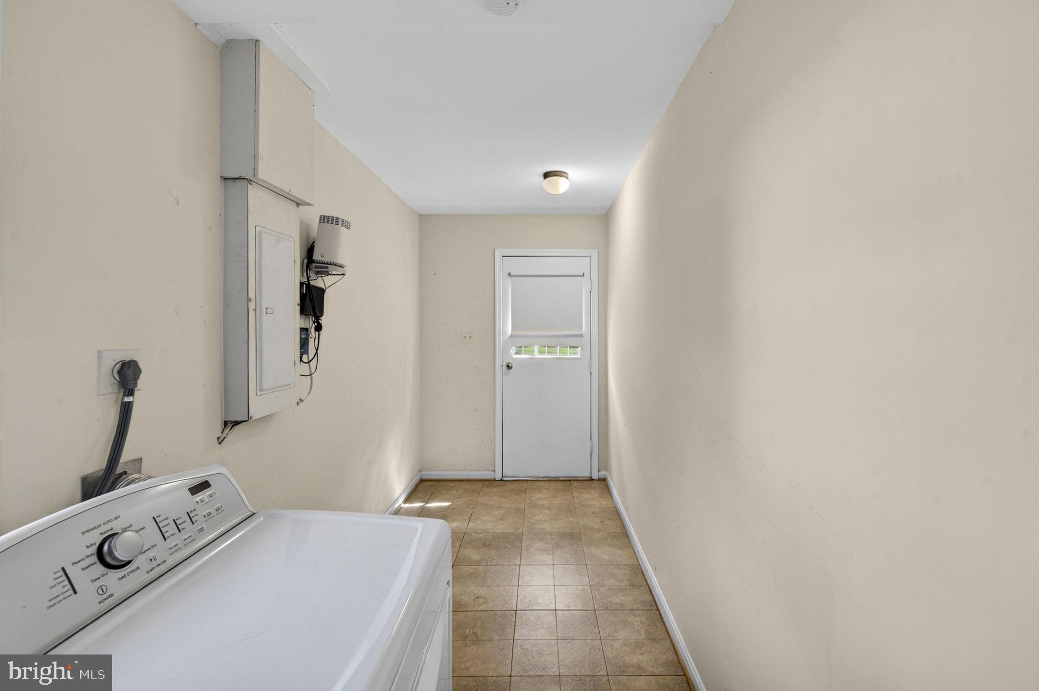 CLARKES LANDING - Residential