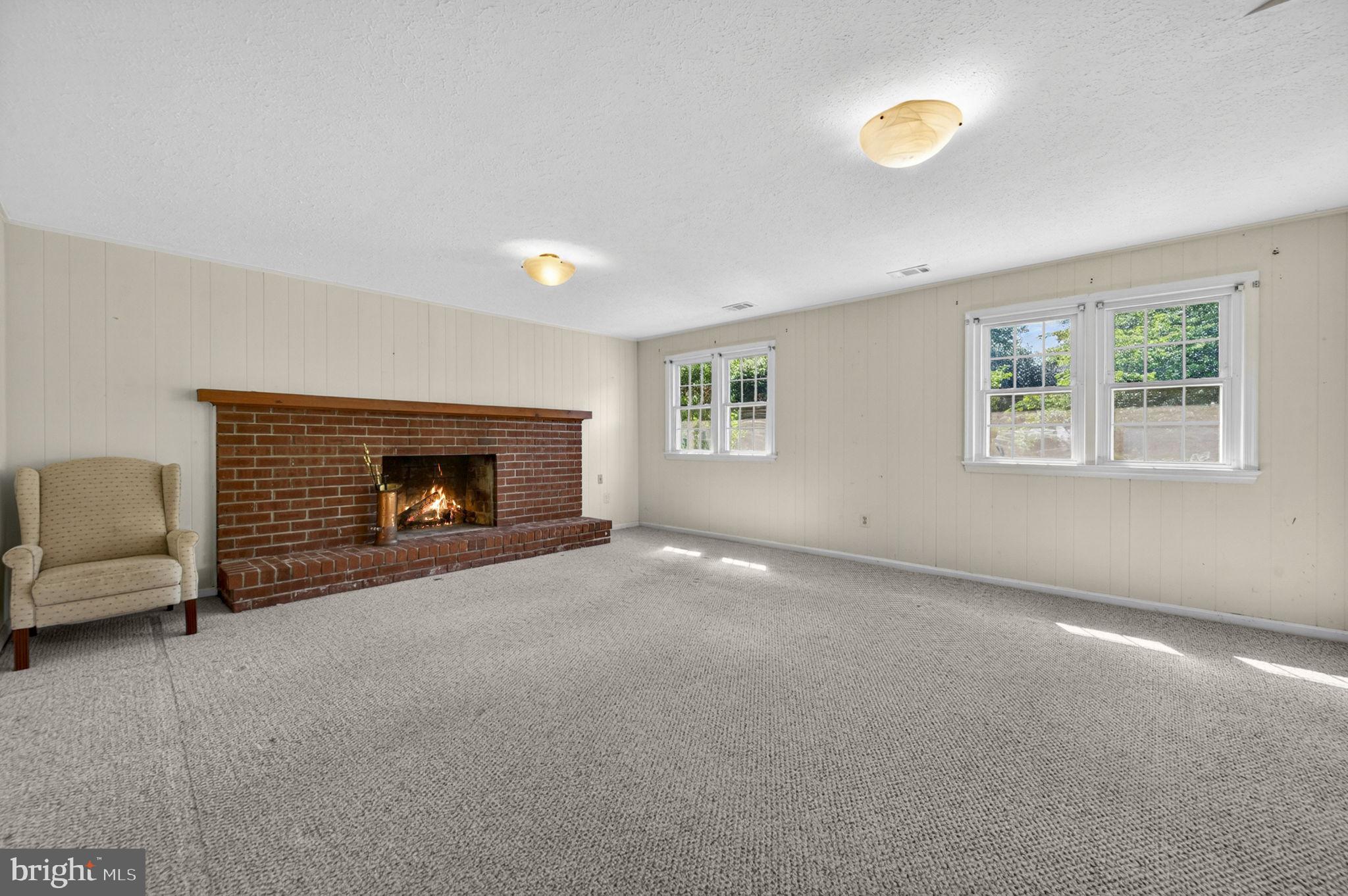 CLARKES LANDING - Residential