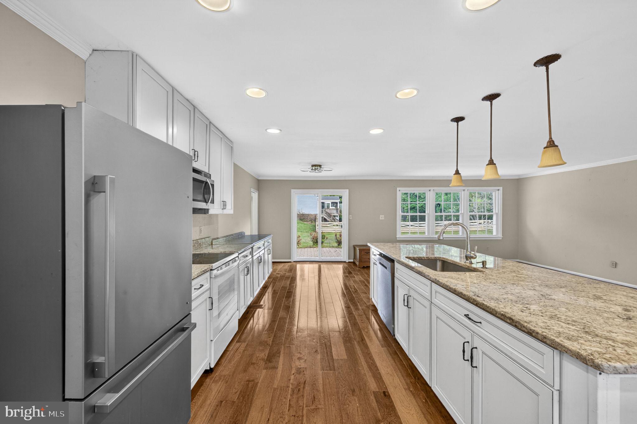 CLARKES LANDING - Residential