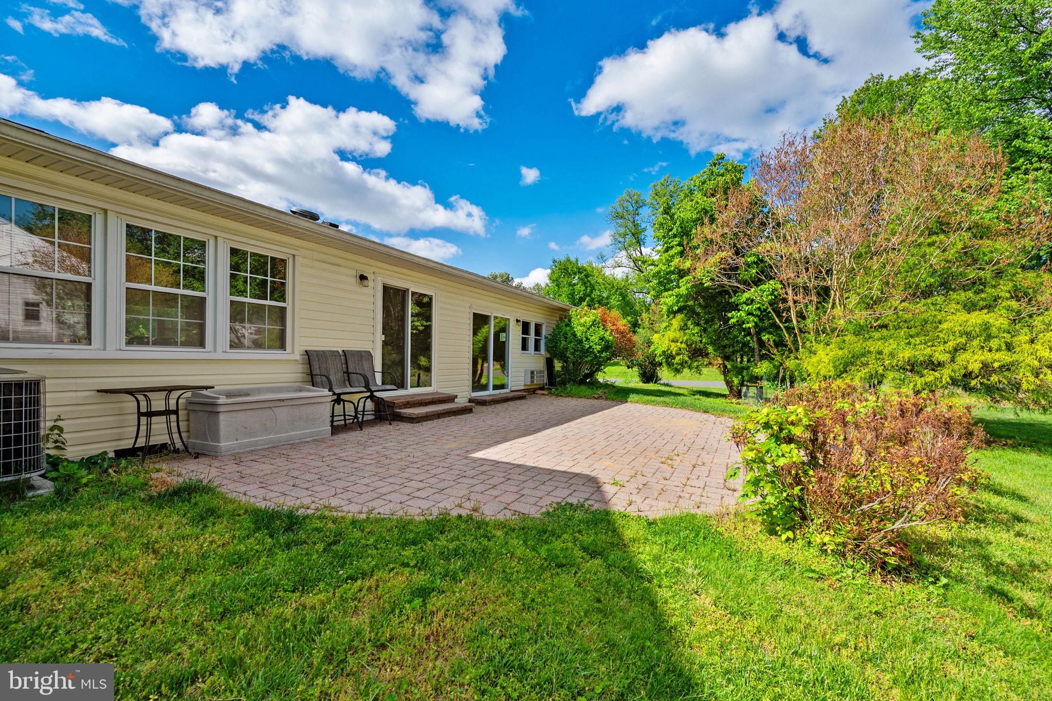 CLARKES LANDING - Residential