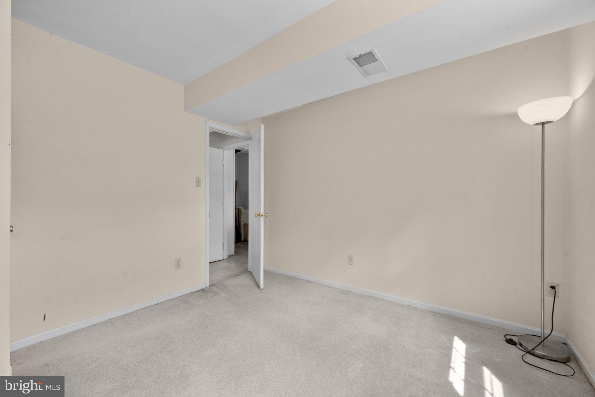 CLARKES LANDING - Residential